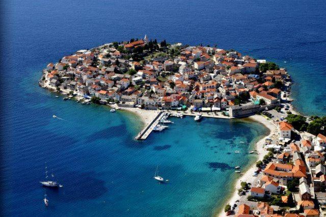 Lovely Apartment With Beautiful Pool Primošten Εξωτερικό φωτογραφία