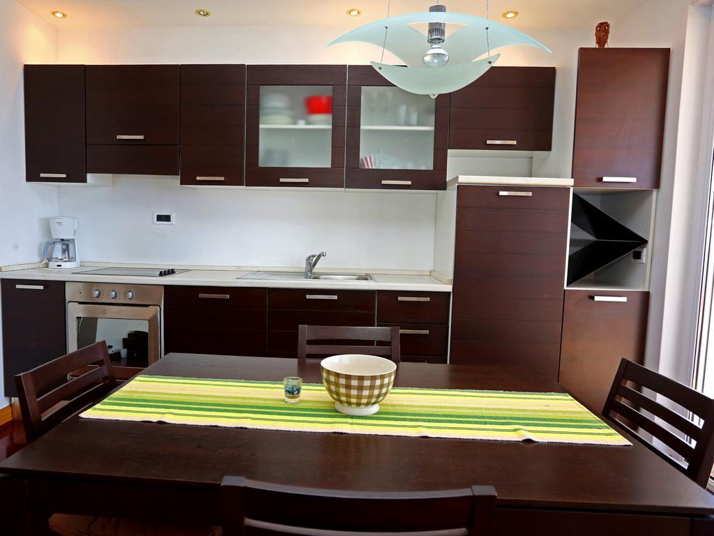 Lovely Apartment With Beautiful Pool Primošten Εξωτερικό φωτογραφία