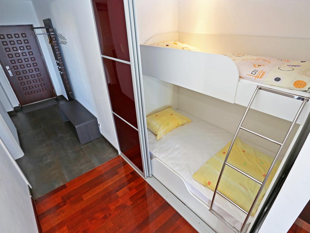 Lovely Apartment With Beautiful Pool Primošten Εξωτερικό φωτογραφία