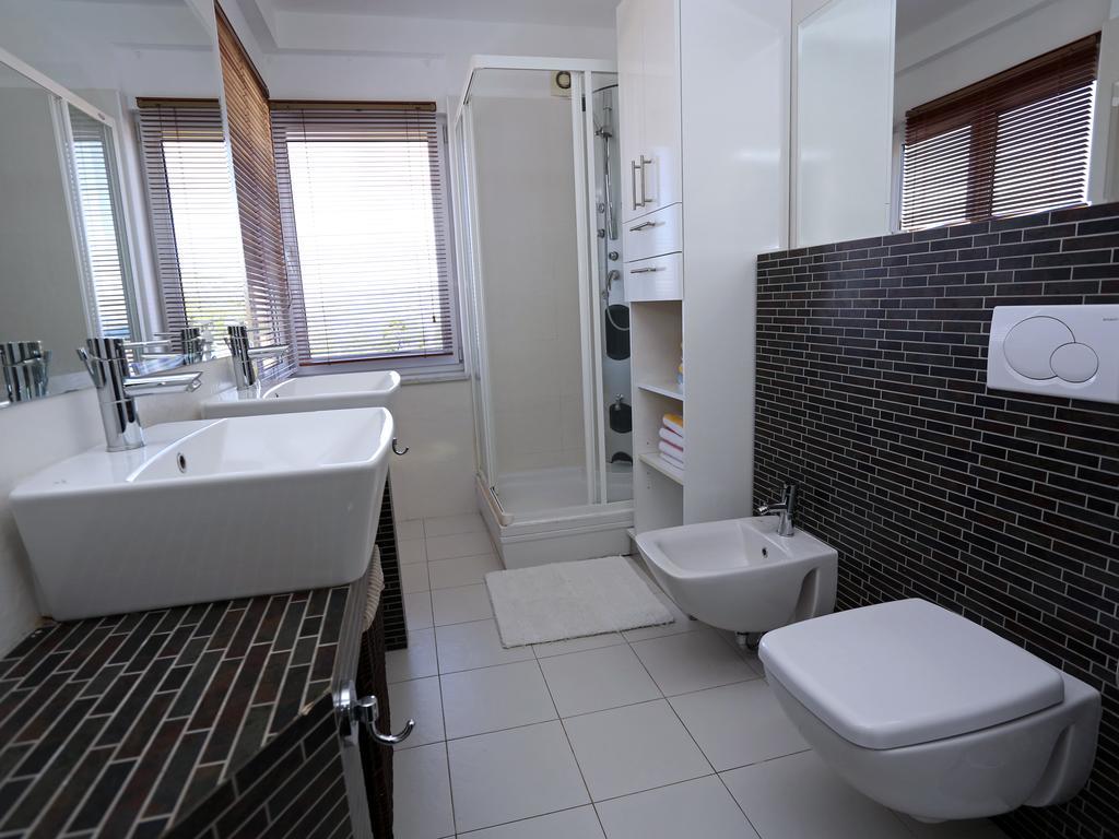 Lovely Apartment With Beautiful Pool Primošten Εξωτερικό φωτογραφία