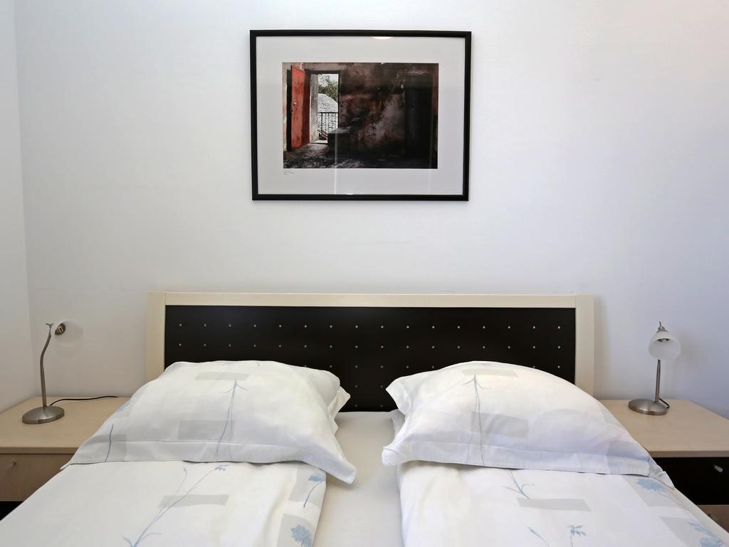Lovely Apartment With Beautiful Pool Primošten Εξωτερικό φωτογραφία